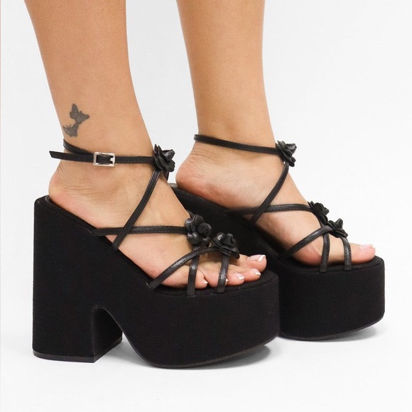 NWT Flower Details Black High Heel Platform Sandals - Picture 5 of 8